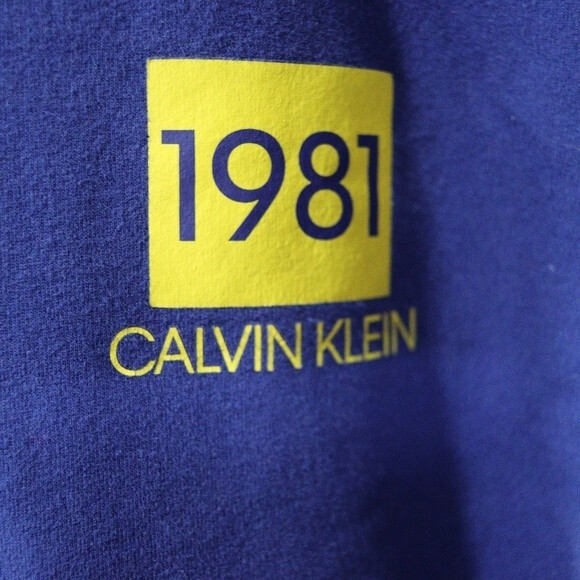 Calvin Klein Blue 1/4 Zip Pullover Kangaroo Pocket Sweatshirt Medium 1981 Logo - Picture 6 of 8